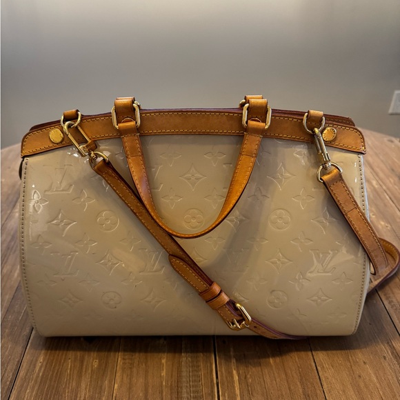 Louis Vuitton Handbags - Louis Vuitton Blanc Corail Vernis Brea MM